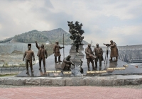 Памятник первостроителям ГЭС